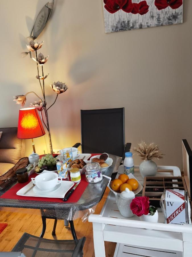 Les Pingouins De La Marne Bed & Breakfast Le Perreux-Sur-Marne Ngoại thất bức ảnh